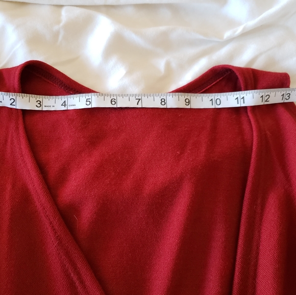 Long sleeveless cardigan - Picture 3 of 6